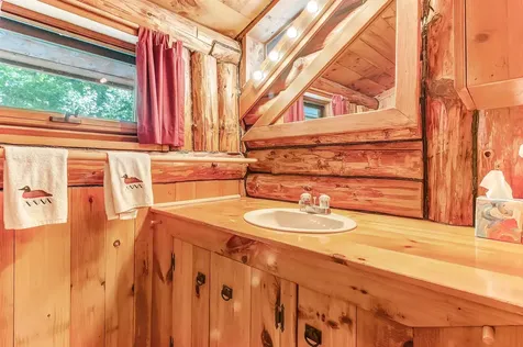 176 Brophy Lane Londonderry VT 05155
