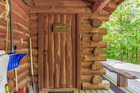 176 Brophy Lane Londonderry VT 05155
