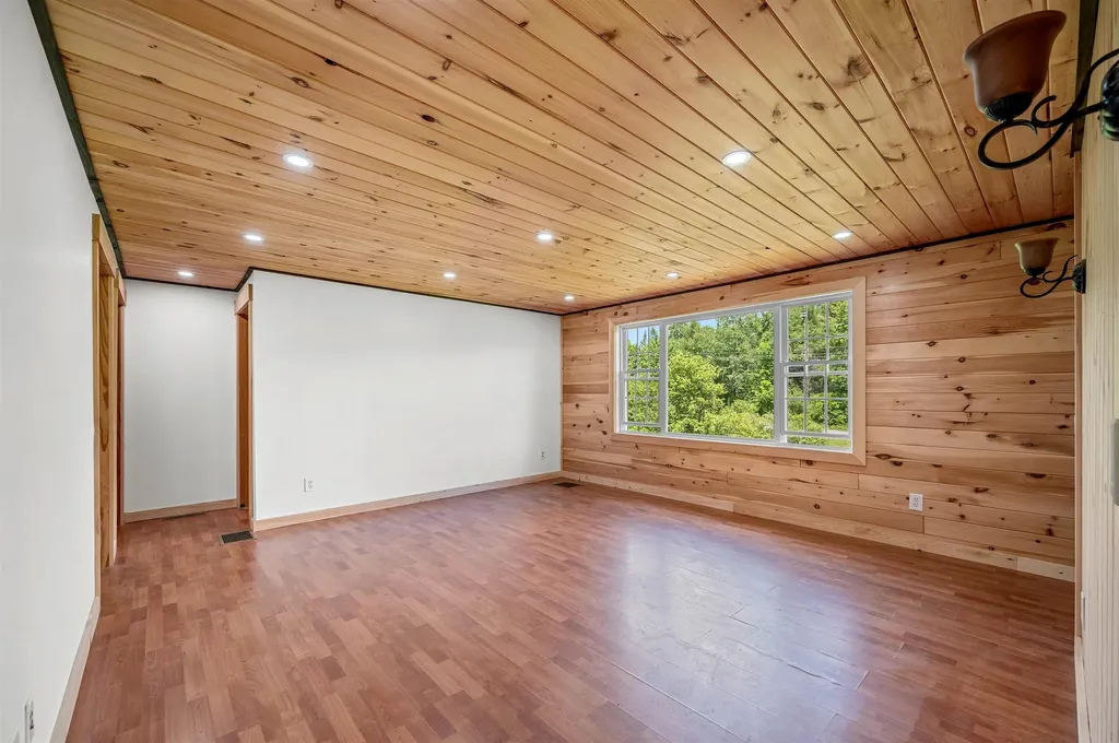 57 George Street Orange VT 05641