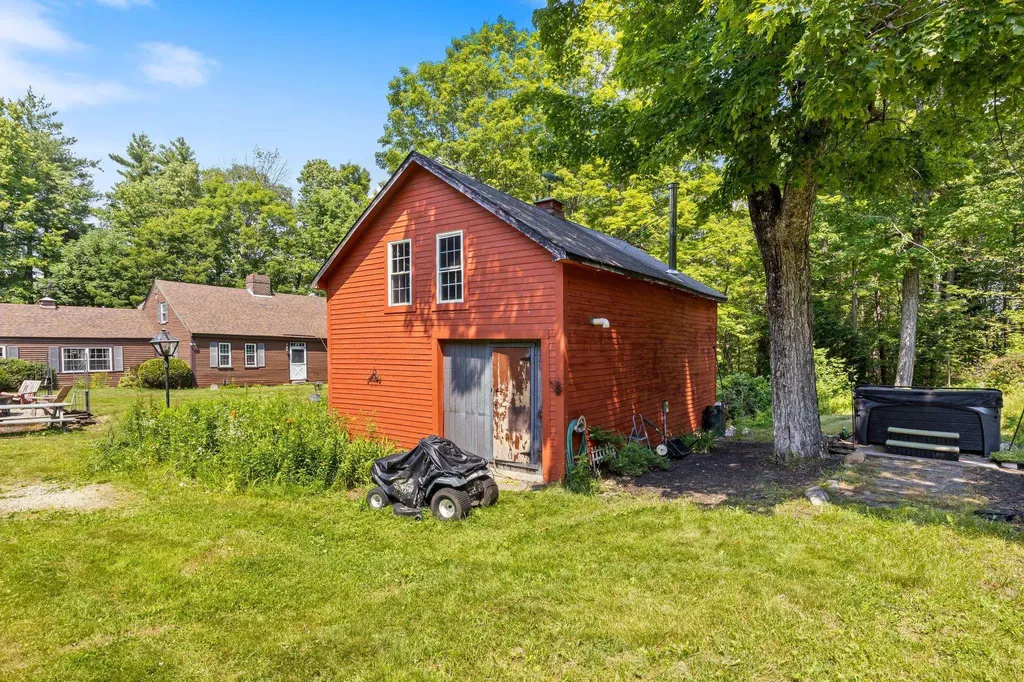 126 Davis Road Wakefield NH 03872