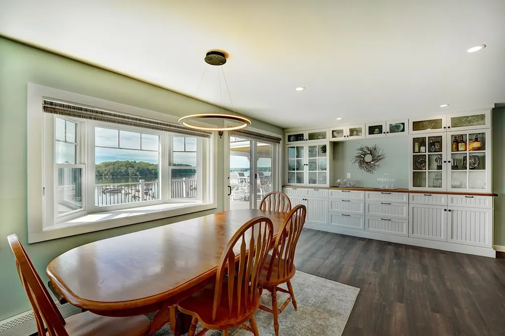 30 Cedar Point Road Durham NH 03824