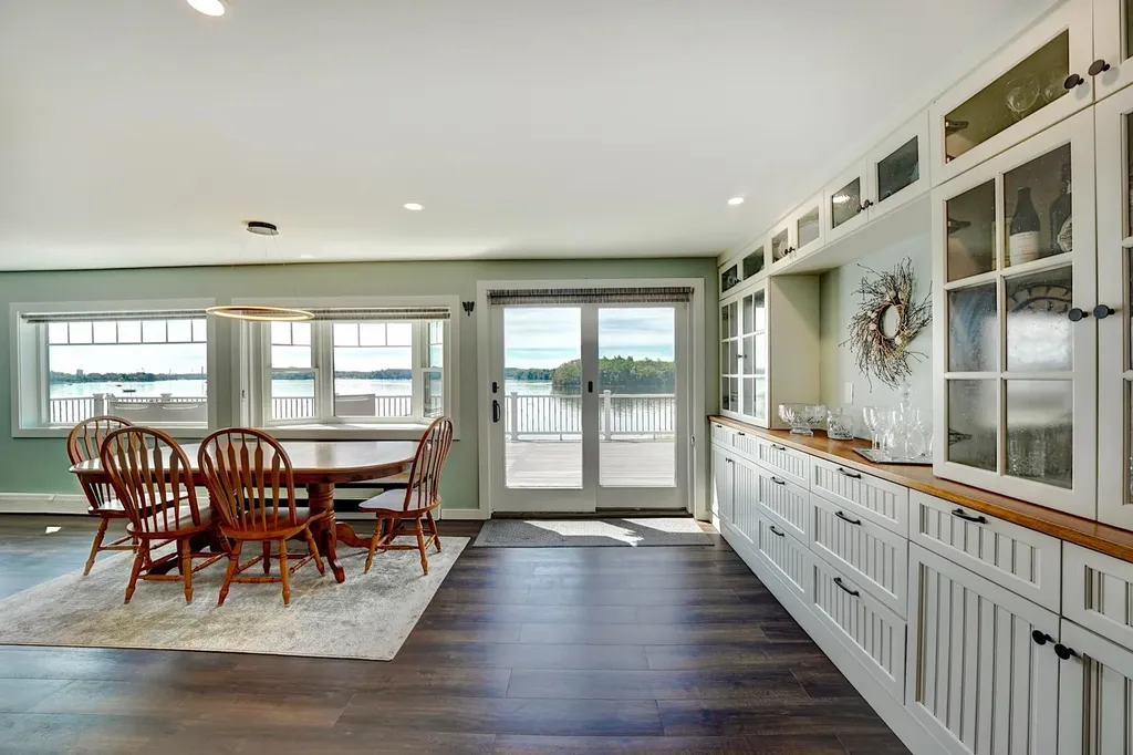 30 Cedar Point Road Durham NH 03824