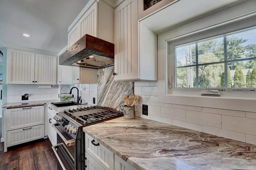 30 Cedar Point Road Durham NH 03824