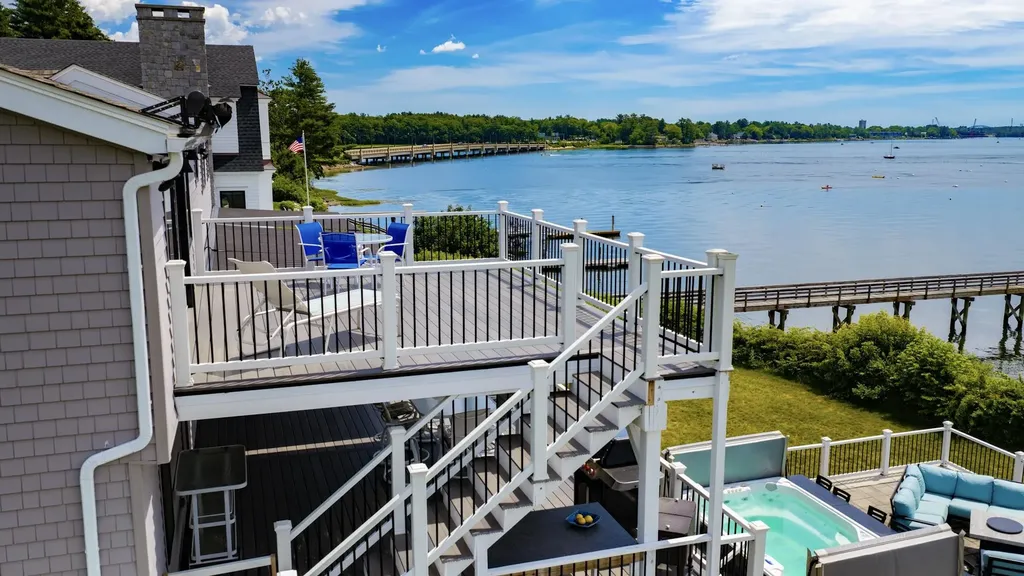 30 Cedar Point Road Durham NH 03824