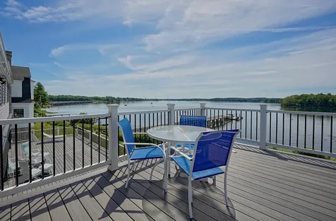 30 Cedar Point Road Durham NH 03824