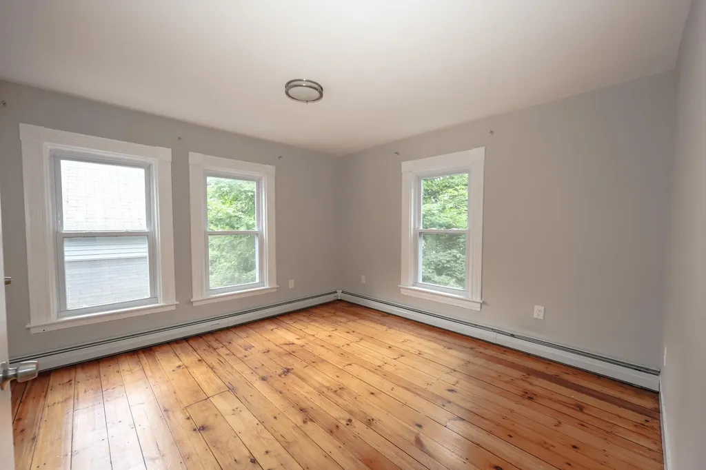 449 W. River Road Hooksett NH 03106