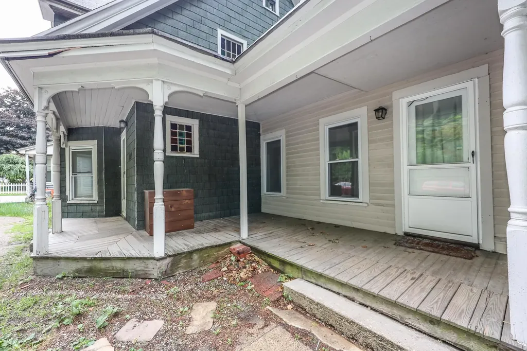 449 W. River Road Hooksett NH 03106