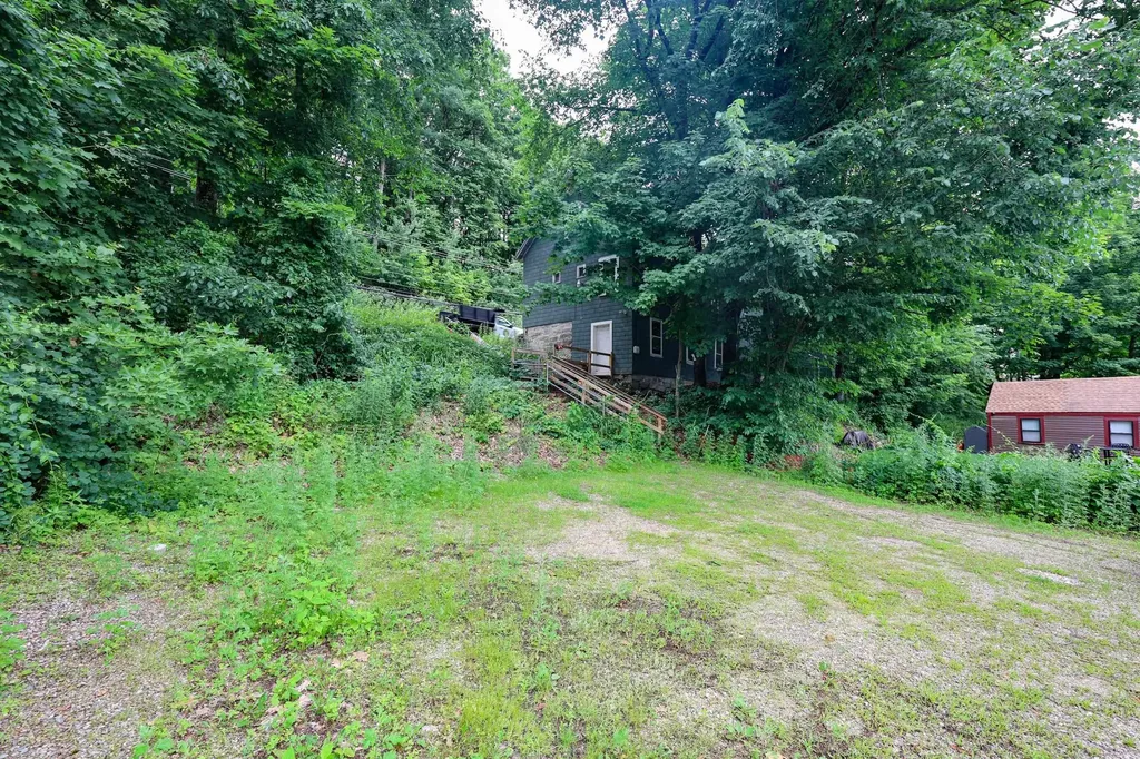 449 W. River Road Hooksett NH 03106