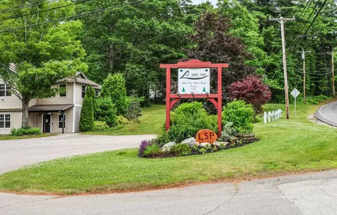 62 Old Rail Road Gilford NH 03246