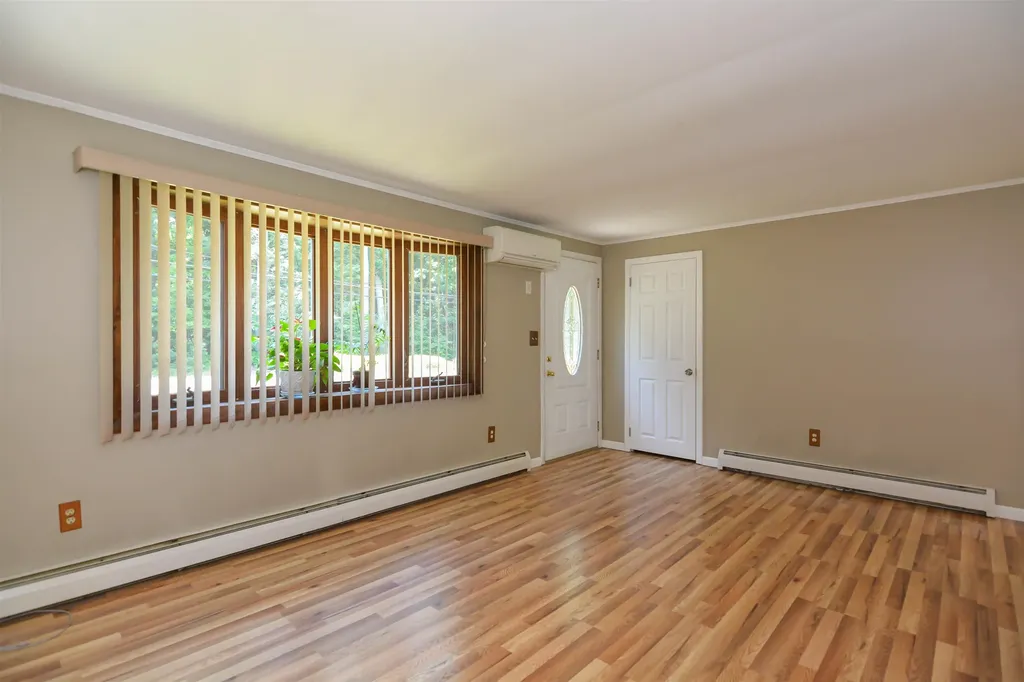 73 Brown Hill Road Hampstead NH 03826