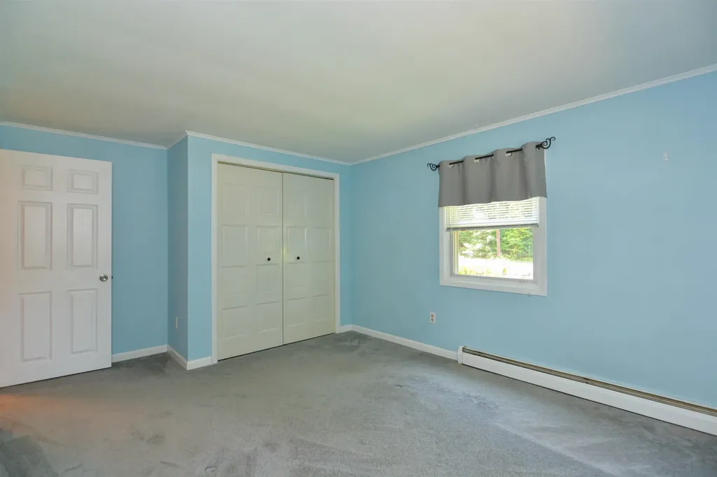 73 Brown Hill Road Hampstead NH 03826