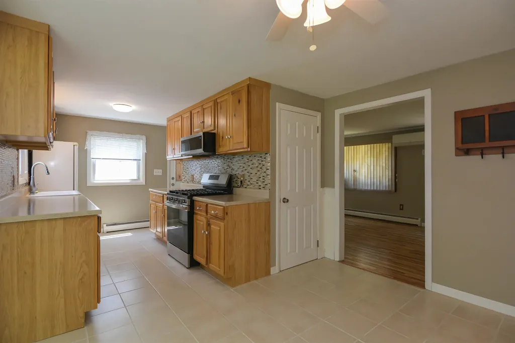 73 Brown Hill Road Hampstead NH 03826