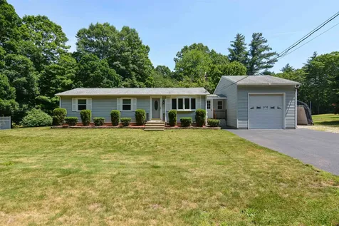 73 Brown Hill Road Hampstead NH 03826