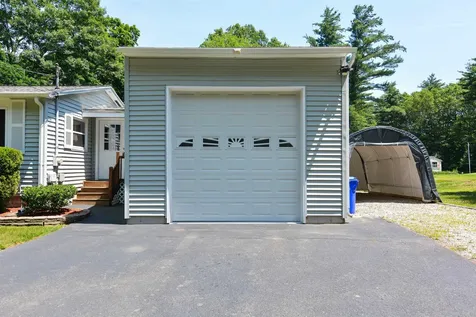 73 Brown Hill Road Hampstead NH 03826