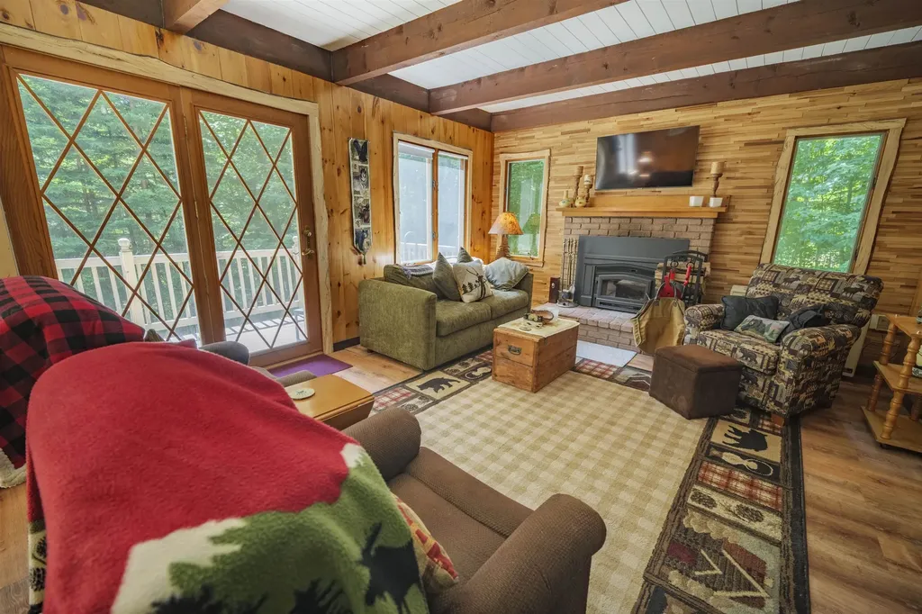 180 Debbie Higgins Lane Wardsboro VT 05355
