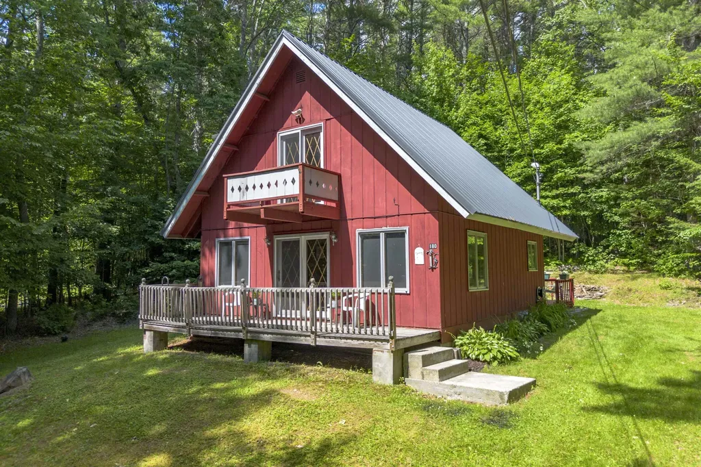 180 Debbie Higgins Lane Wardsboro VT 05355