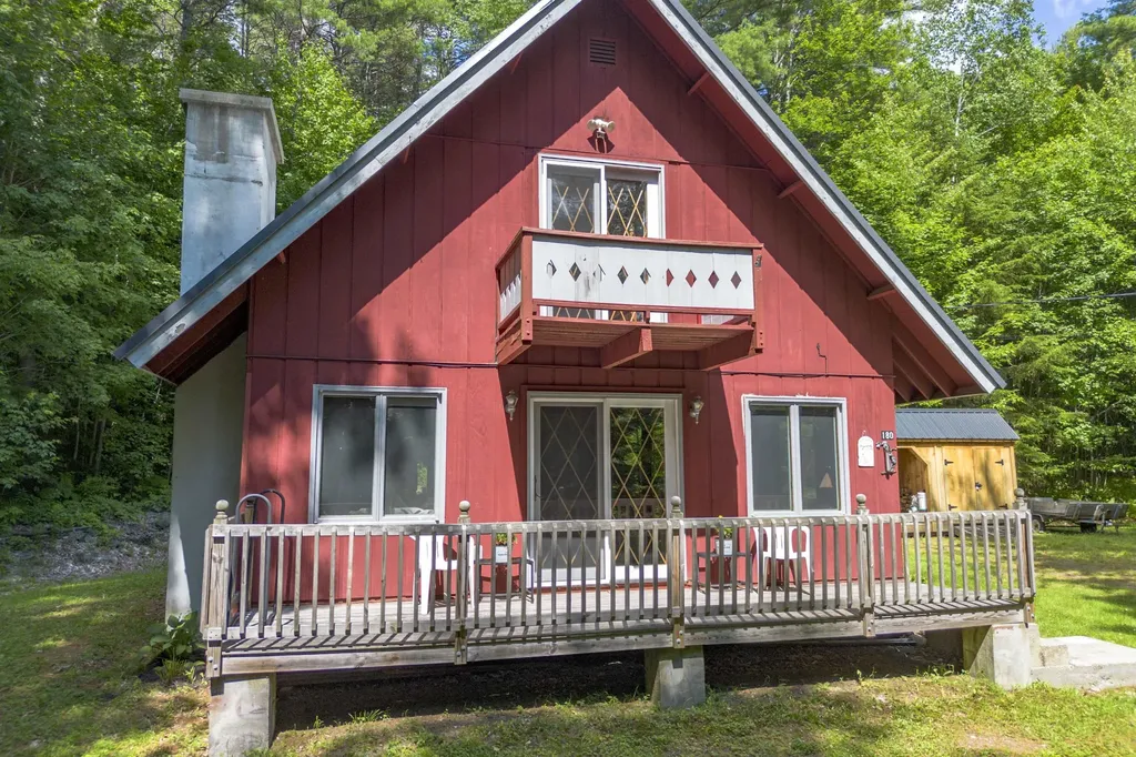 180 Debbie Higgins Lane Wardsboro VT 05355