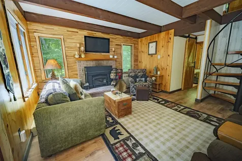 180 Debbie Higgins Lane Wardsboro VT 05355