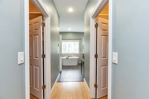 72 South Road Deerfield NH 03037