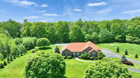 72 South Road Deerfield NH 03037