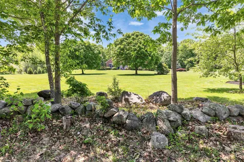 72 South Road Deerfield NH 03037