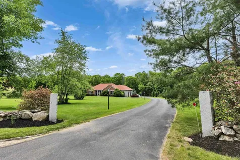 72 South Road Deerfield NH 03037