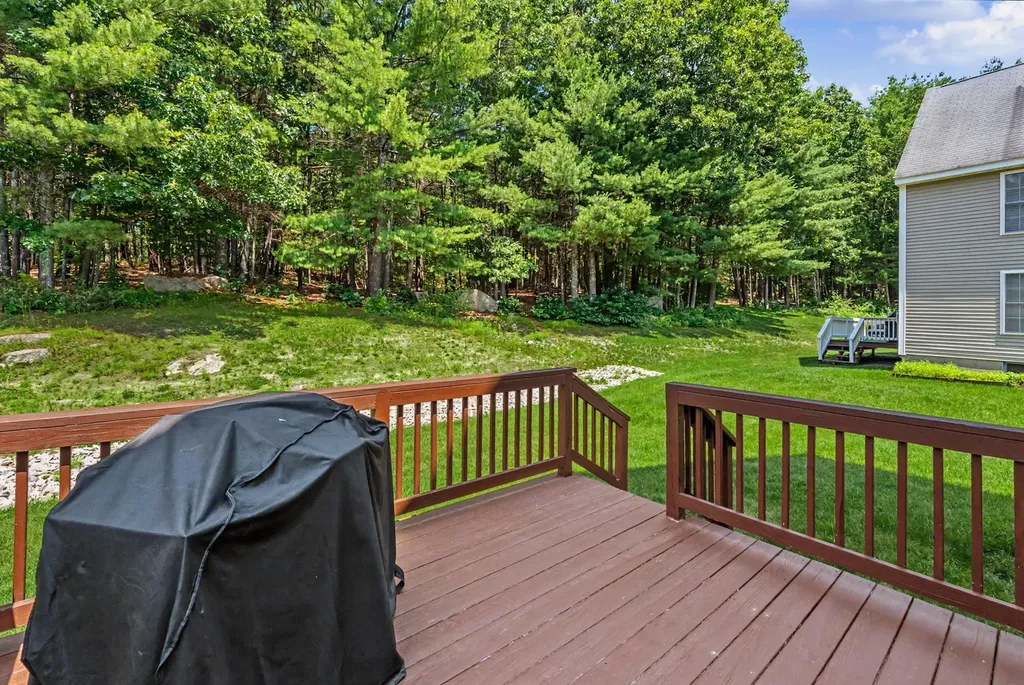 68 Barbara Lane Hudson NH 03051