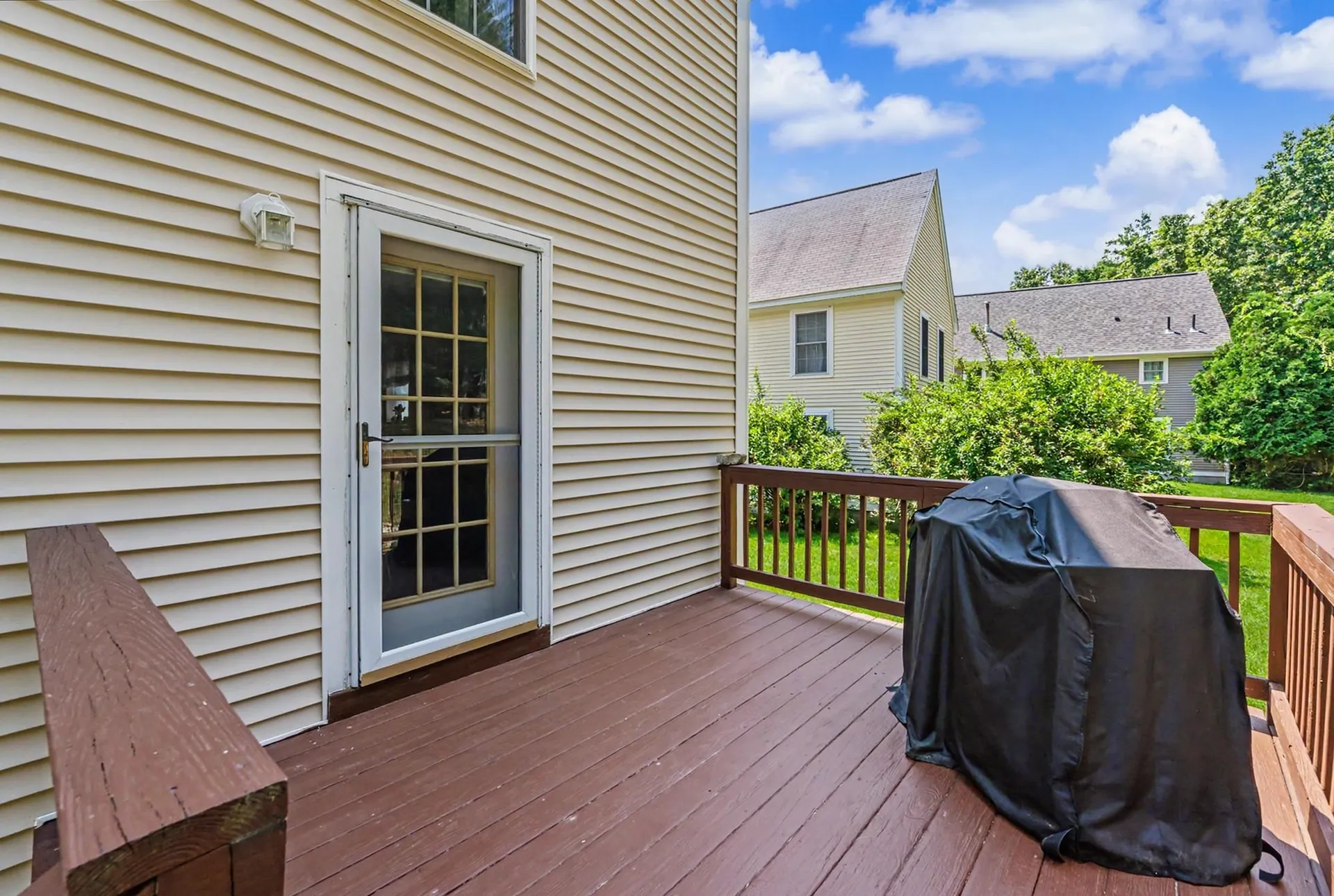 68 Barbara Lane Hudson NH 03051
