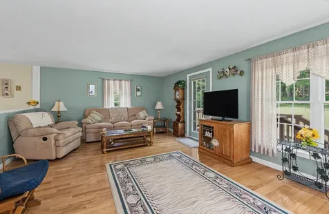 68 Barbara Lane Hudson NH 03051