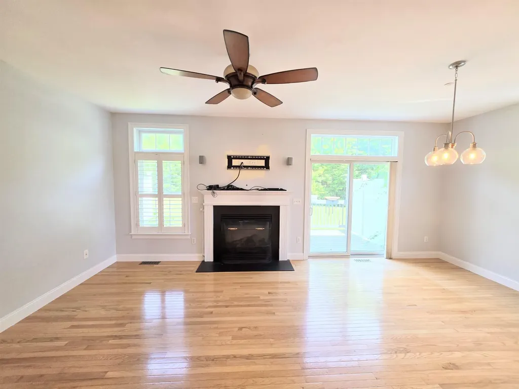 624 Main Street Fremont NH 03044