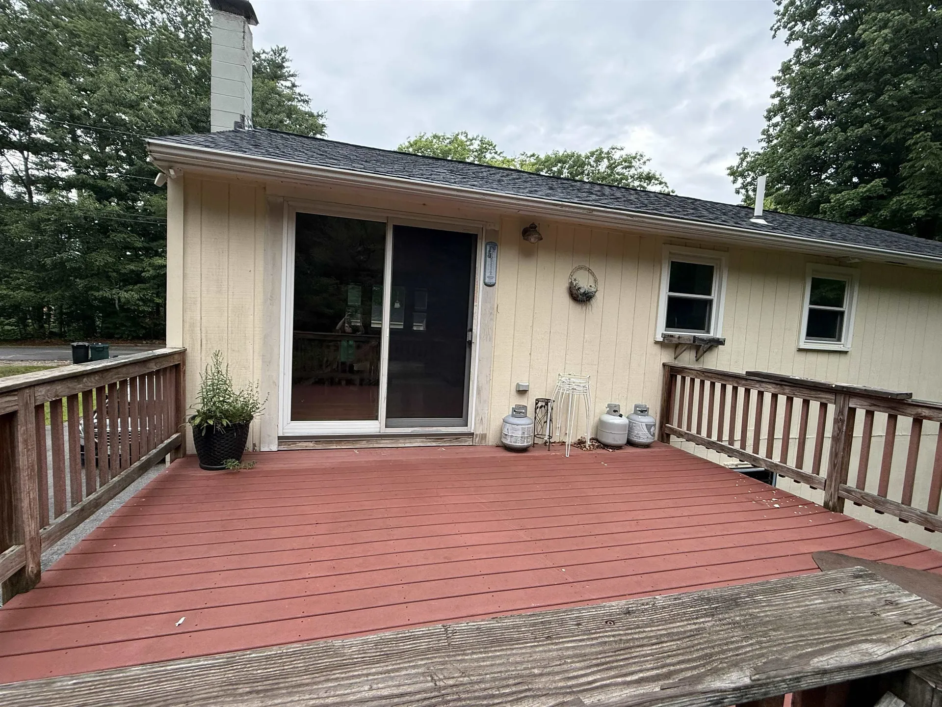 17 Power Street Raymond NH 03077