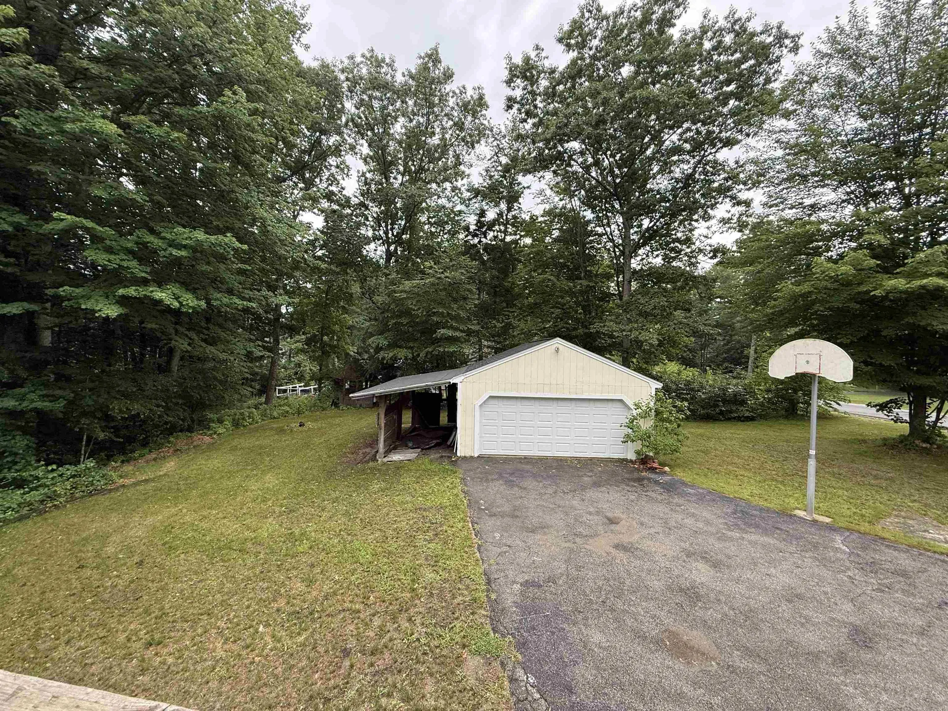 17 Power Street Raymond NH 03077