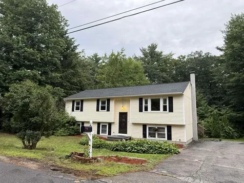 17 Power Street Raymond NH 03077