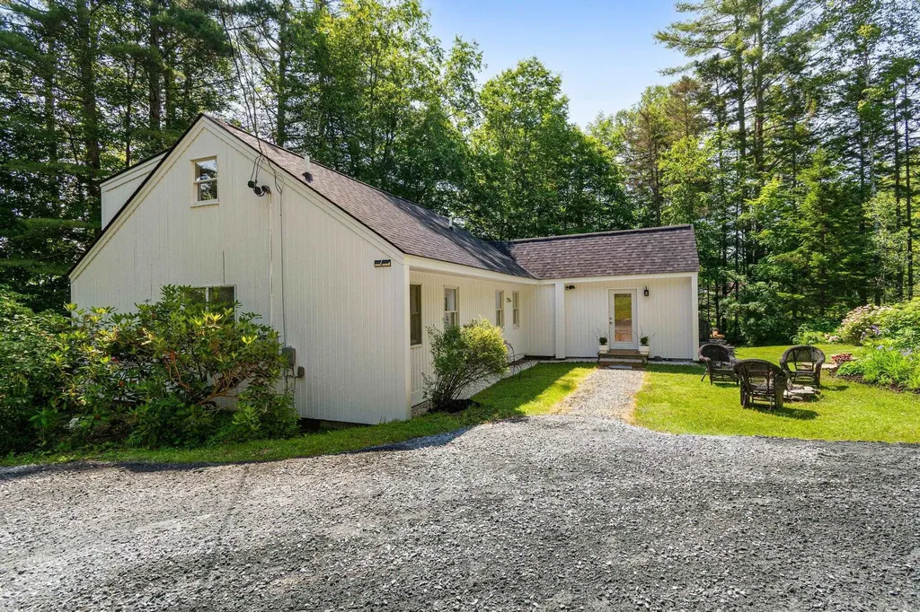 33 Hastings Road Waitsfield VT 05673