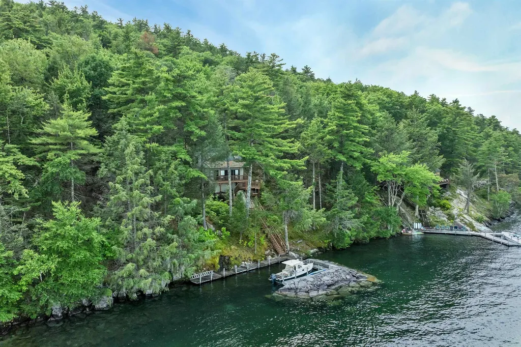756 Rattlesnake Island Alton NH 03810