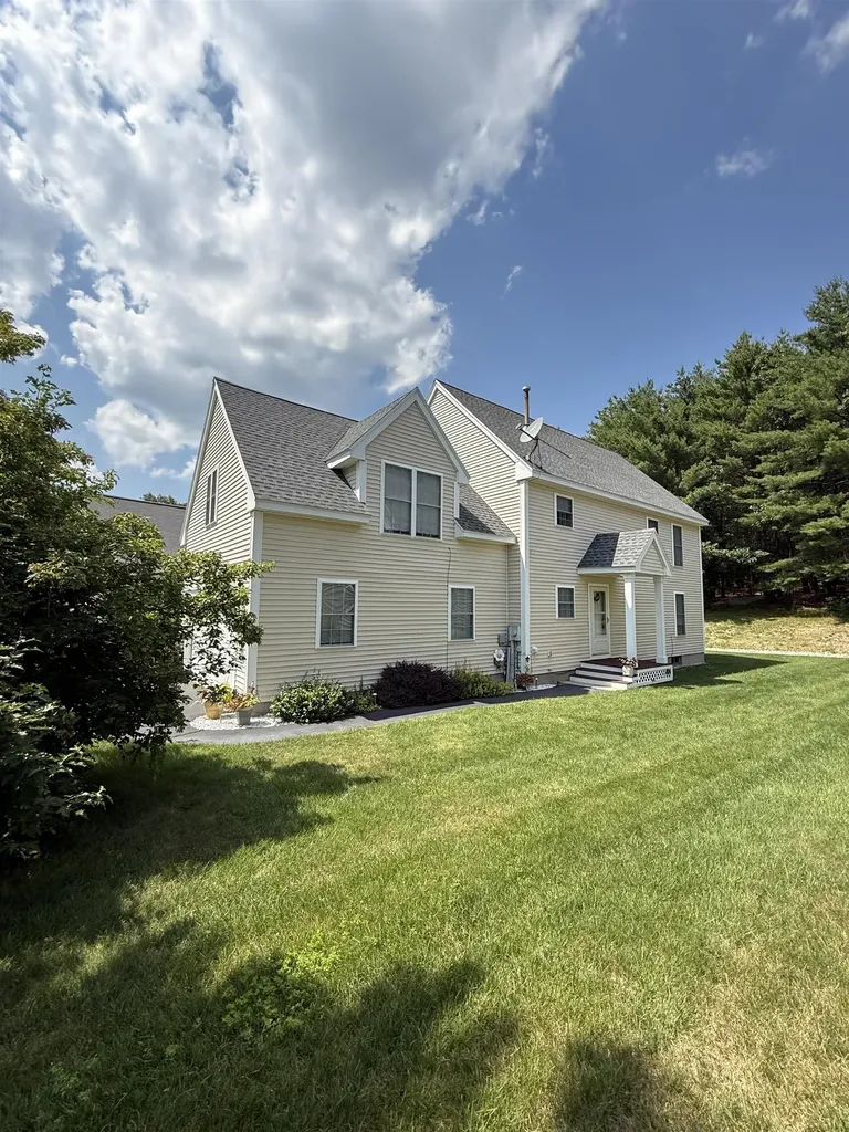 68 Barbara Lane Hudson NH 03051