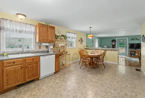 68 Barbara Lane Hudson NH 03051