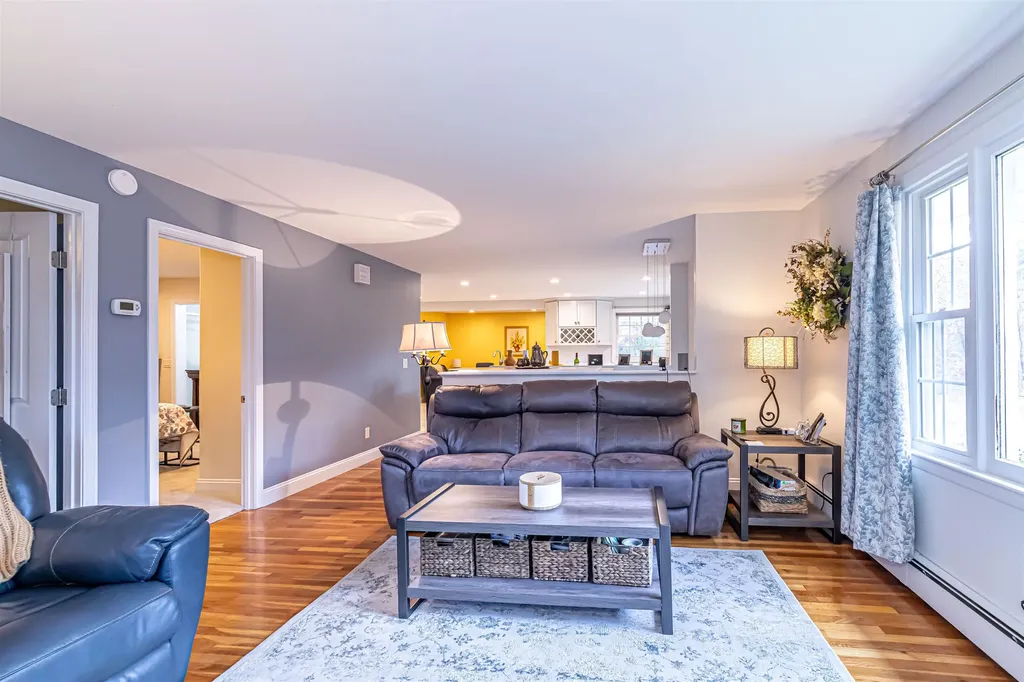 69 Bean Road Merrimack NH 03054