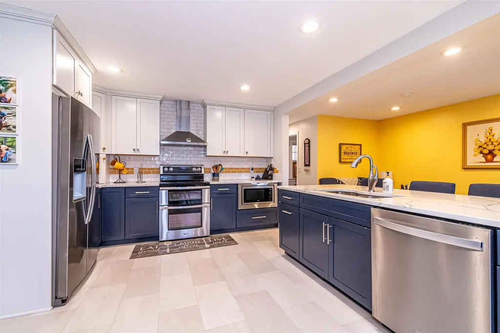 69 Bean Road Merrimack NH 03054
