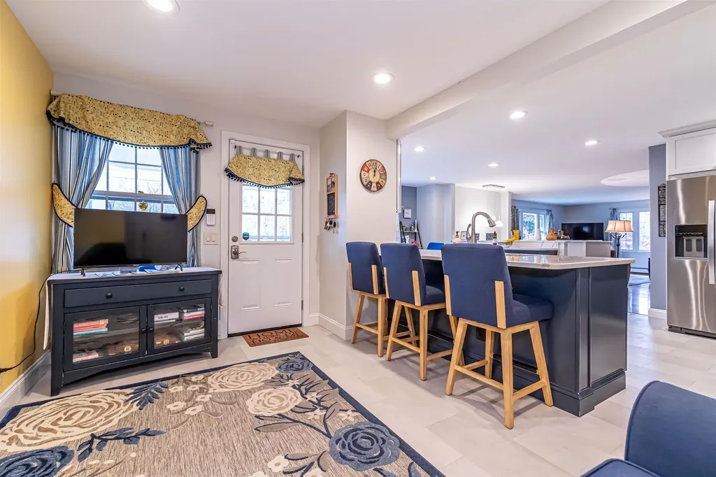 69 Bean Road Merrimack NH 03054