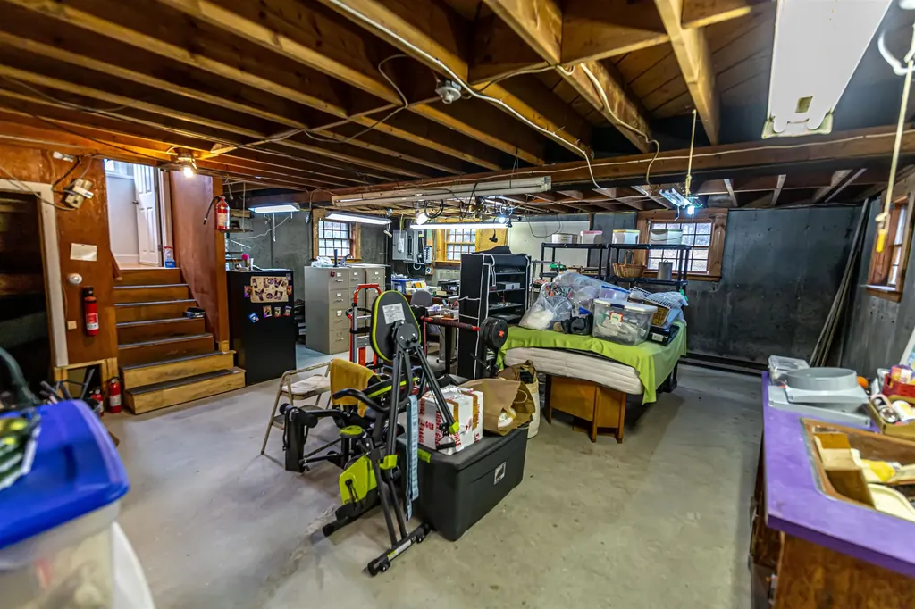 69 Bean Road Merrimack NH 03054