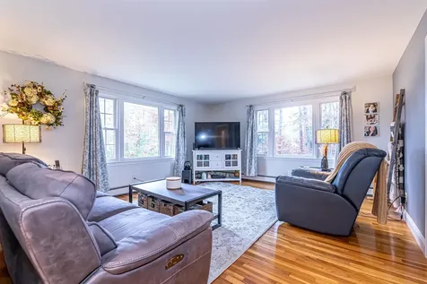 69 Bean Road Merrimack NH 03054