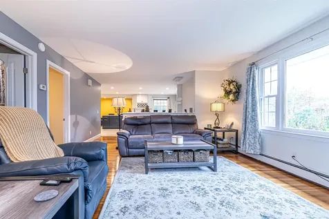 69 Bean Road Merrimack NH 03054