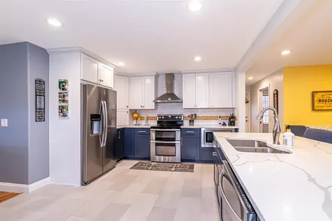 69 Bean Road Merrimack NH 03054