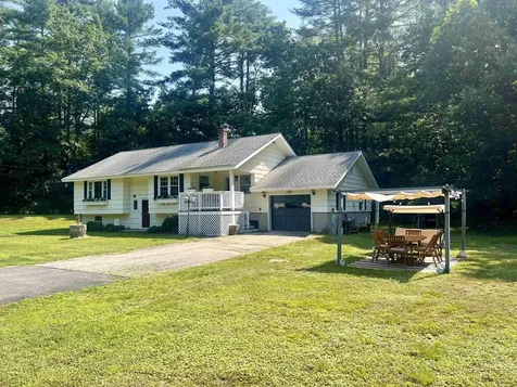 69 Bean Road Merrimack NH 03054