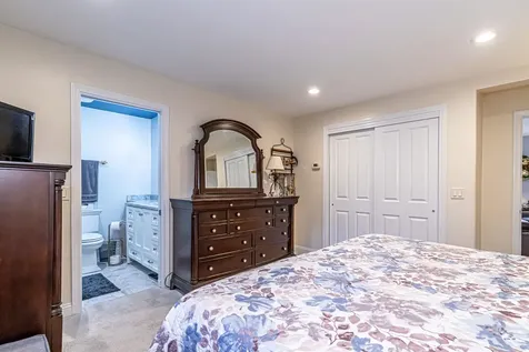 69 Bean Road Merrimack NH 03054