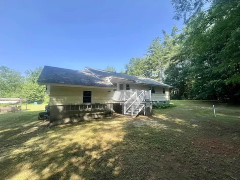 69 Bean Road Merrimack NH 03054