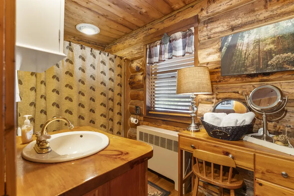 36 Beaver Street Winhall VT 05340