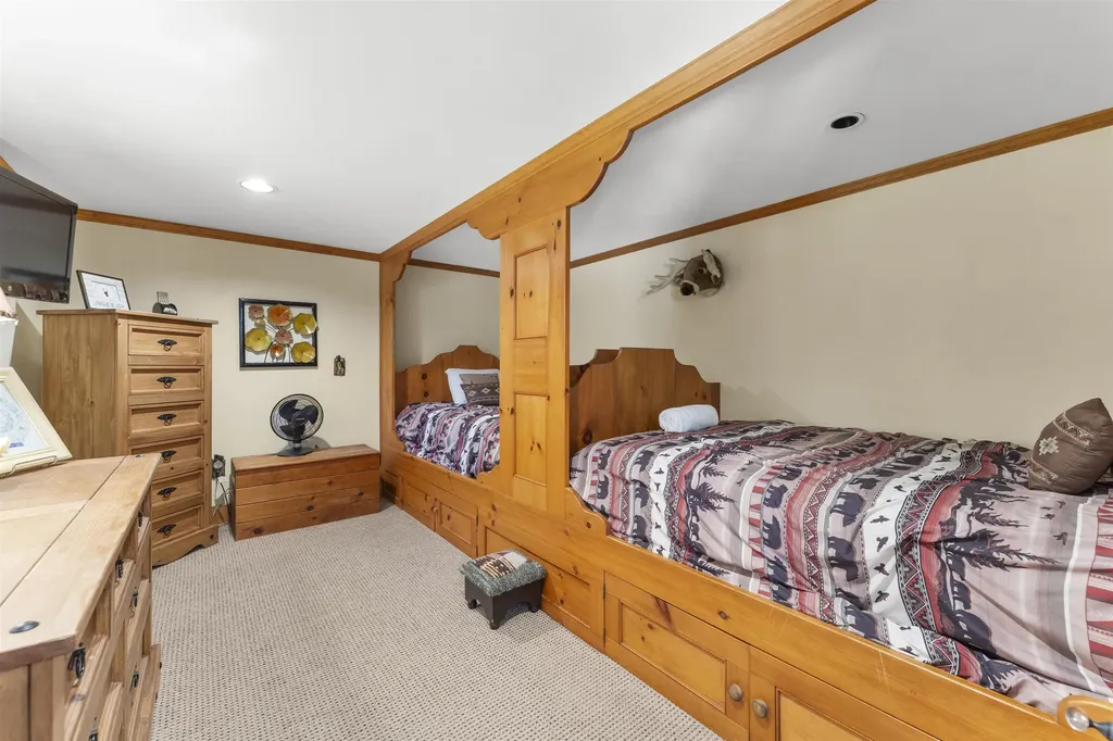 36 Beaver Street Winhall VT 05340