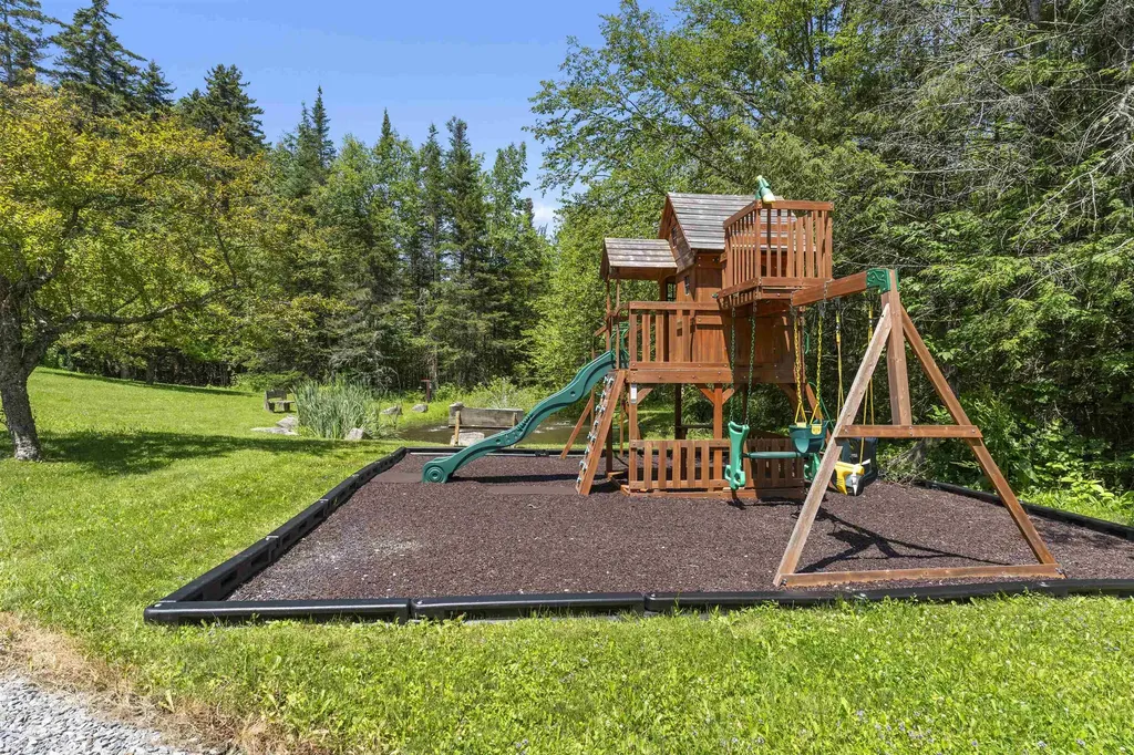 36 Beaver Street Winhall VT 05340